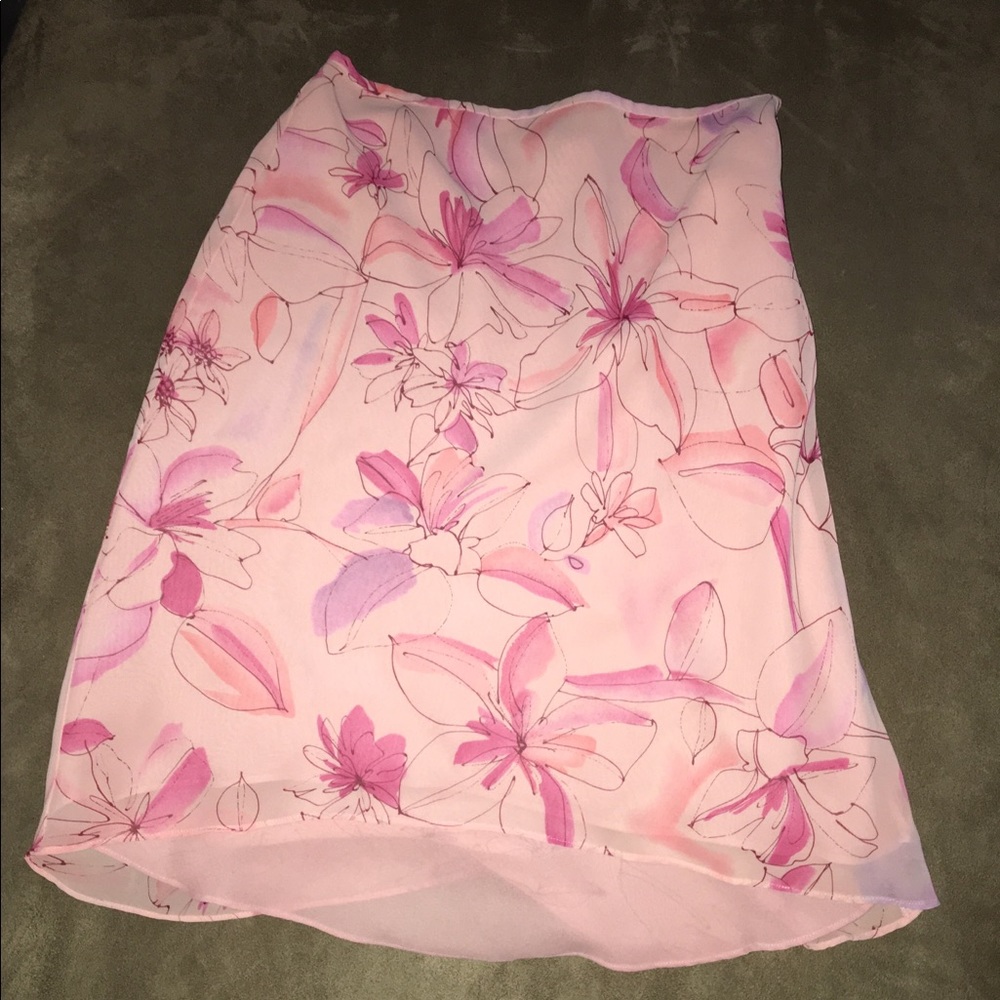 🌸Sale 3 for $10🌸 Ann Taylor Loft Flower Skirt